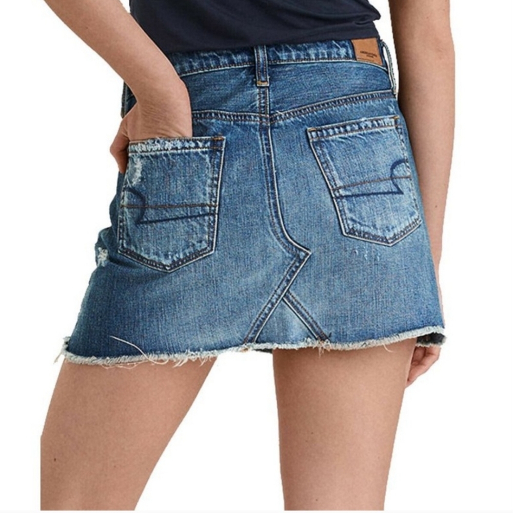 American Eagle Outfitters Distressed Denim Mini Skirt Women Size 4 Button Fly - Picture 2 of 13